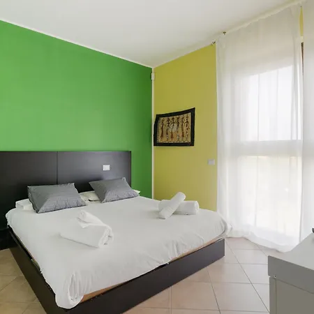 Lejlighed Guesthost - Bisceglie M1 Balcony Milano